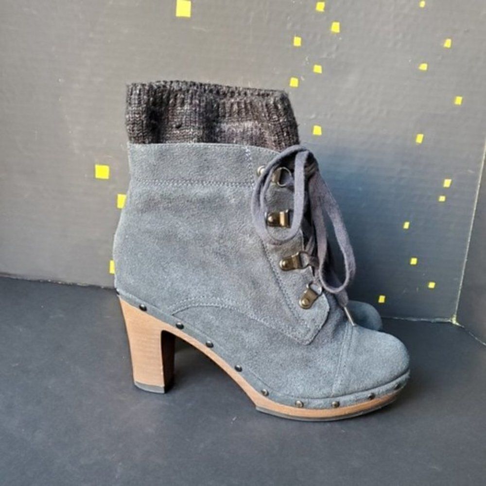 Daphne 235 Black Suede lace up heeled boots - Picture 5 of 8